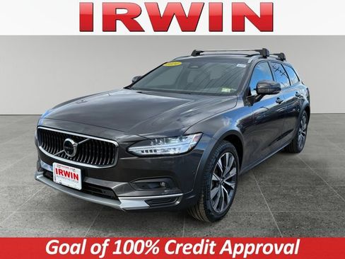 Used 2024 Volvo V90 B6 Cross Country Plus w/ Protection Package Premier image 1