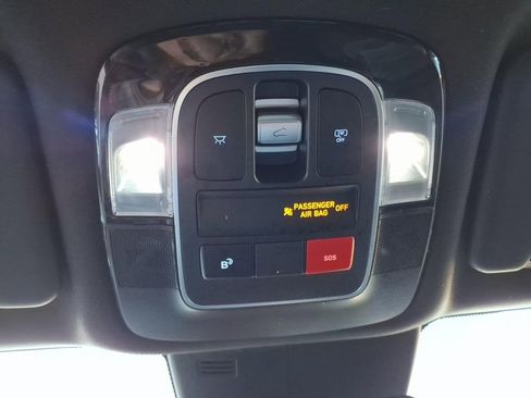 Used 2025 Hyundai Santa Cruz SEL image 22