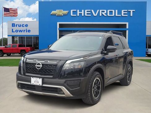 Used 2025 Nissan Pathfinder Rock Creek AWD/4WD image 1