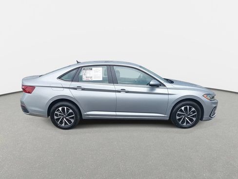 Certified 2025 Volkswagen Jetta S FWD image 4