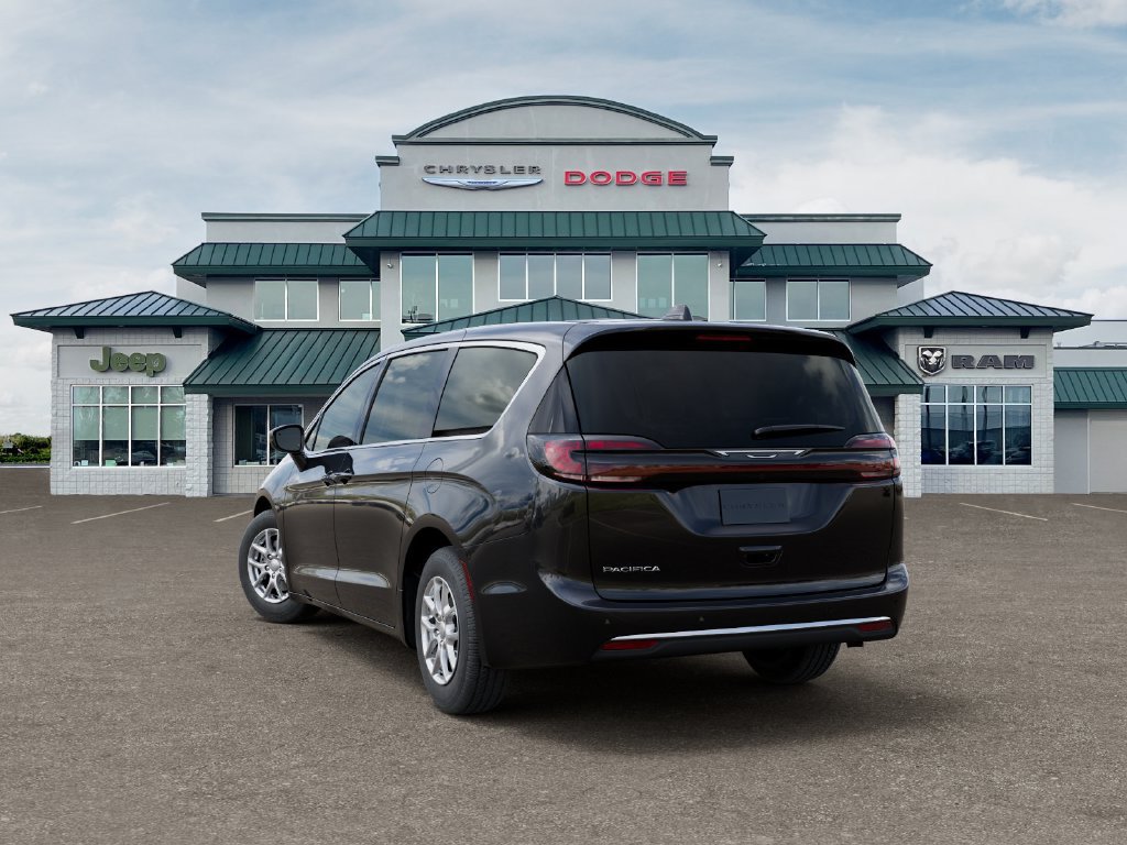 New 2027 Chrysler Pacifica Select FWD image 4
