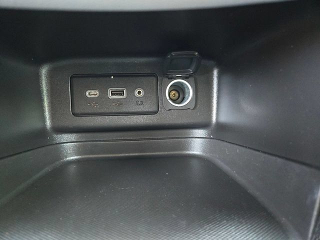Used 2019 Chevrolet Equinox LS w/ LPO, Floor Liner Package AWD/4WD image 23