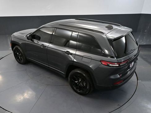 Used 2024 Jeep Grand Cherokee Altitude image 57