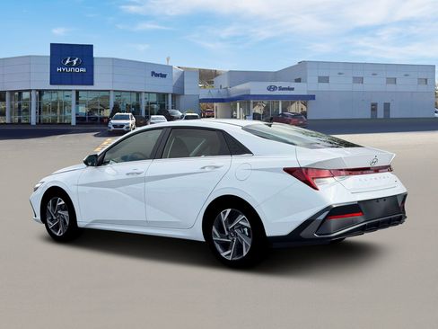 New 2026 Hyundai Elantra Limited image 4