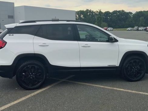 Used 2020 GMC Terrain SLE w/ Driver Convenience Package AWD/4WD image 9