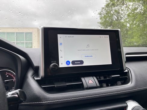 Used 2025 Toyota RAV4 XLE image 21