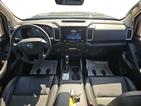 Used 2024 Nissan Frontier SL w/ Technology Package image 12