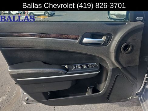 Used 2014 Chrysler 300 C w/ Light Group AWD/4WD image 23