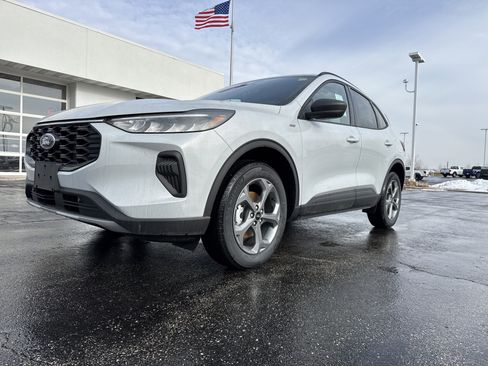 New 2026 Ford Escape ST-Line w/ Tech Pack #1 image 2