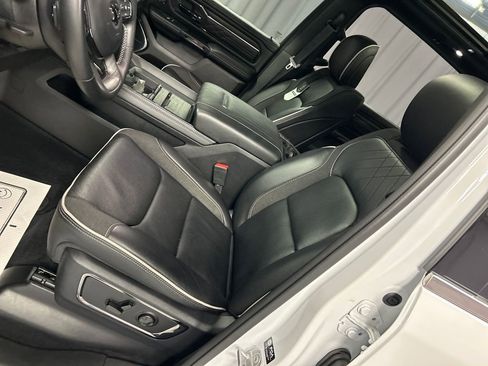 Used 2025 RAM 1500 Limited image 12
