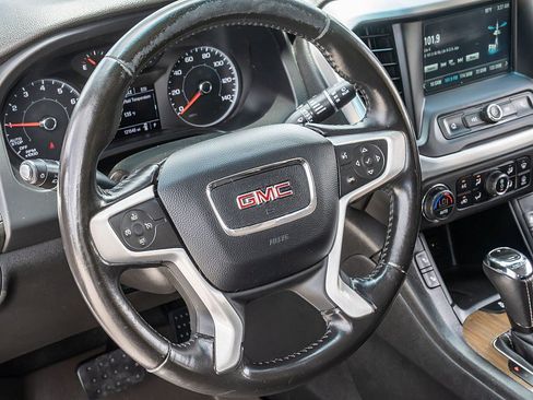 Used 2019 GMC Acadia SLE FWD image 25