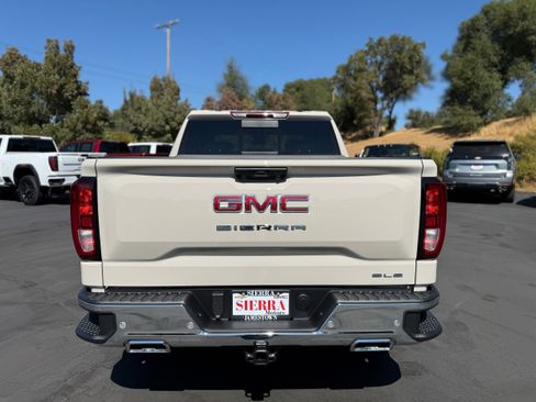 New 2026 GMC Sierra 1500 SLE w/ X31 Off-Road Package image 5