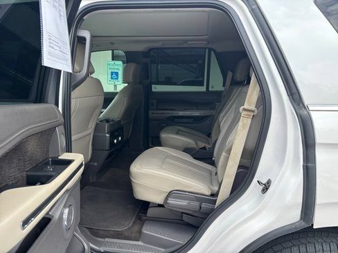 Used 2019 Ford Expedition Limited w/ Equipment Group 301A RWD image 25