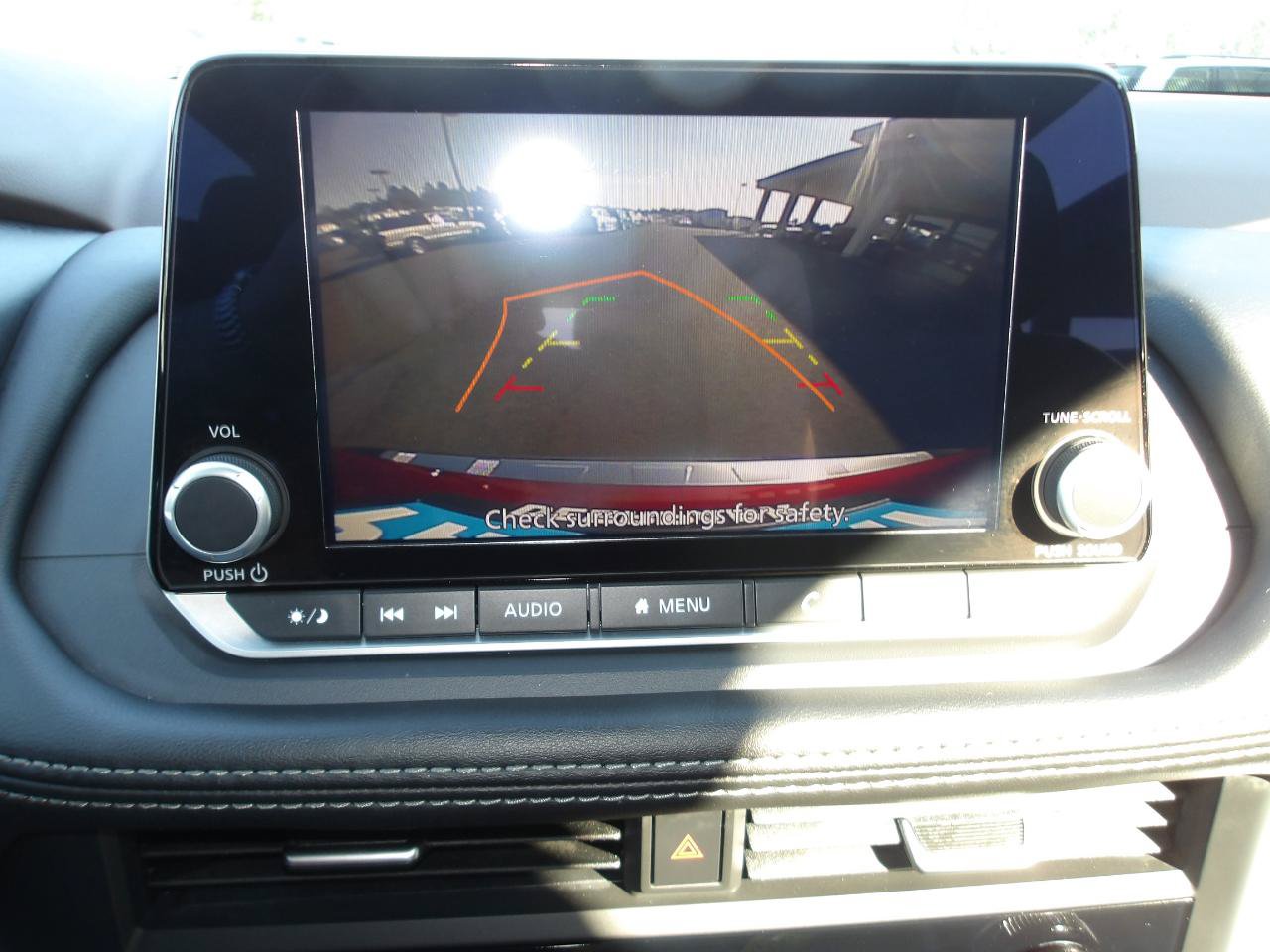 Used 2023 Nissan Rogue SV AWD/4WD image 19