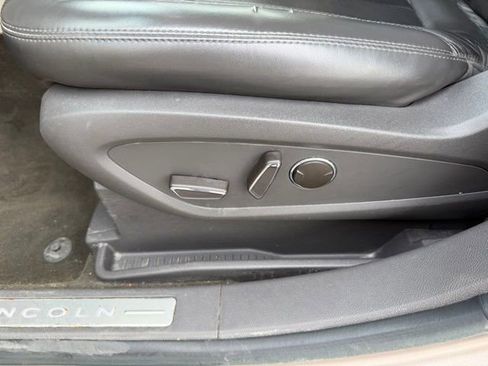 Used 2019 Lincoln Nautilus Reserve w/ Driver Assistance Package image 7