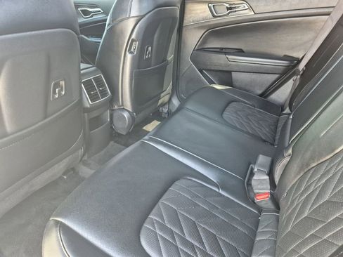 Used 2024 Kia Sportage X-Line AWD/4WD image 11