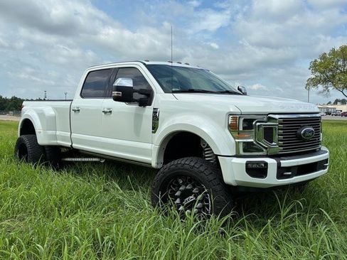 Used 2021 Ford F450 Platinum w/ FX4 Off-Road Package AWD/4WD image 3