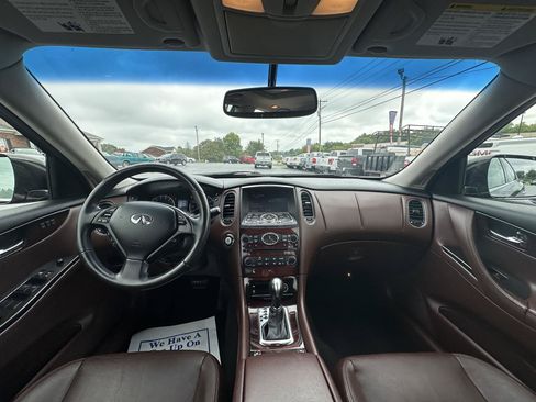 Used 2016 INFINITI QX50 AWD w/ Premium Plus Package image 10