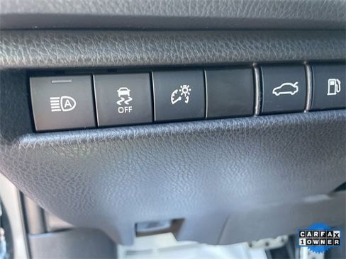 Used 2025 Toyota Camry SE image 22