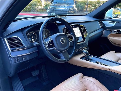 Used 2022 Volvo XC90 T6 Inscription w/ Advanced Package image 15