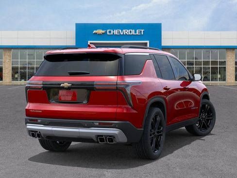 New 2027 Chevrolet Traverse LT w/ Driver Confidence Package FWD image 4