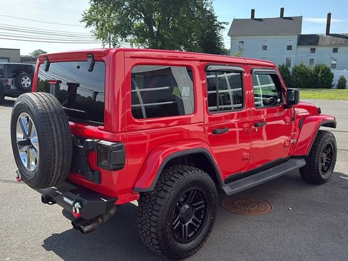 Used 2021 Jeep Wrangler Unlimited Sahara w/ Uconnect 4C Nav & Sound Group AWD/4WD image 5