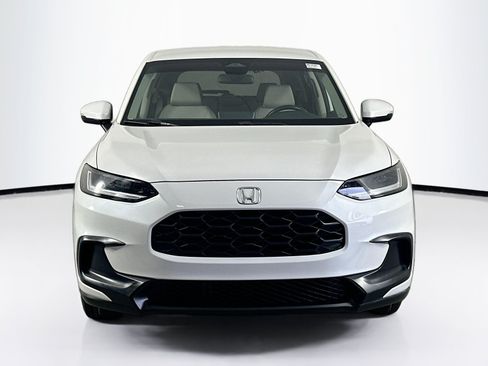 Used 2024 Honda HR-V LX image 2