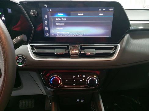 Used 2025 Chevrolet TrailBlazer LT w/ Driver Confidence Package image 19