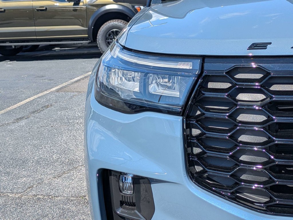 New 2027 Ford Explorer ST-Line RWD image 9