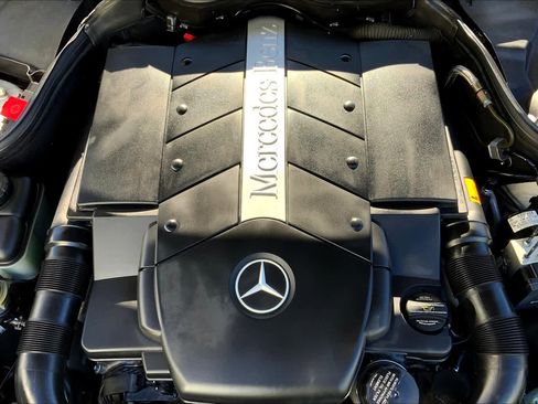 Used 2006 Mercedes-Benz CLK 500 Coupe image 31