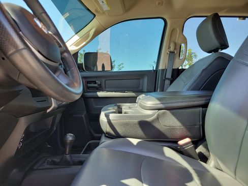 Used 2020 RAM 3500 Tradesman w/ Chrome Appearance Group image 20