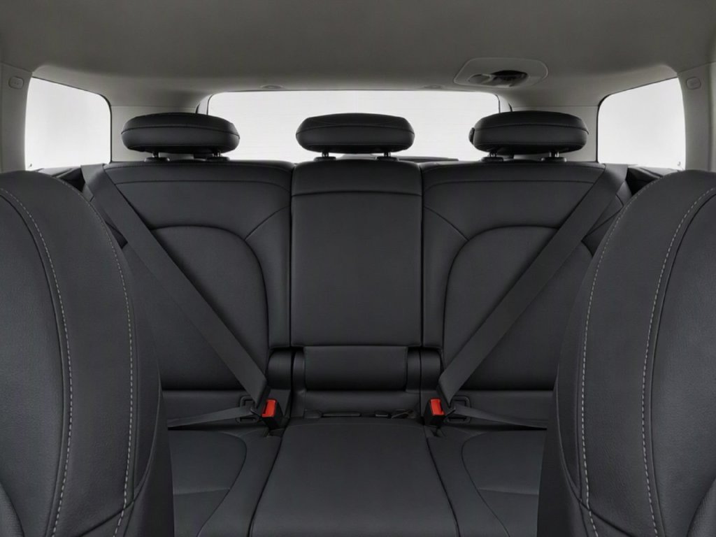 Used 2024 MINI Cooper Countryman S w/ Premium Package FWD image 33