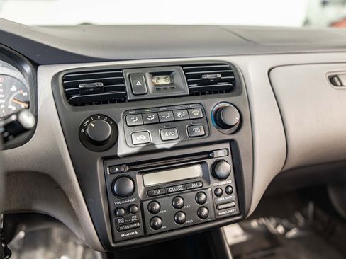 Used 2000 Honda Accord EX image 14