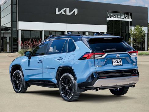 Used 2025 Toyota RAV4 XSE AWD/4WD image 4