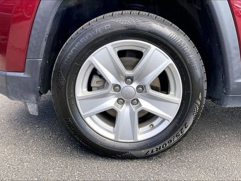 Certified 2022 Jeep Compass Latitude AWD/4WD image 8