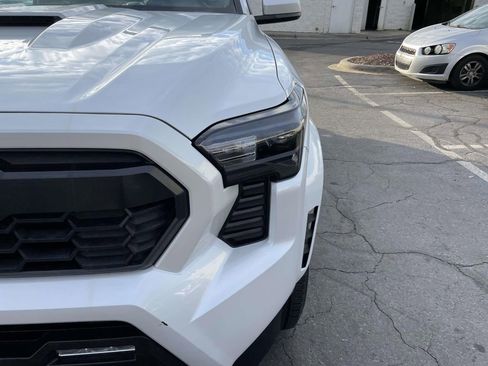 Used 2024 Toyota Tacoma TRD Sport image 14