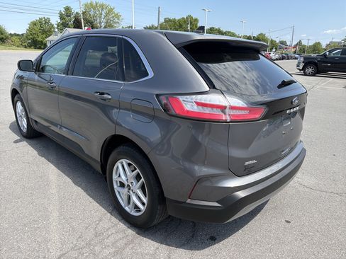 Used 2024 Ford Edge SEL AWD/4WD image 6