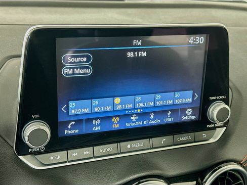 Used 2025 Nissan Sentra SR w/ SR Premium Package FWD image 21