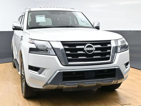 Used 2022 Nissan Armada Platinum AWD/4WD image 4