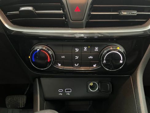 Used 2024 Buick Encore GX Sport Touring w/ Comfort Package image 5