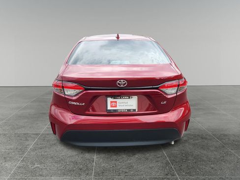 Certified 2025 Toyota Corolla LE FWD image 6