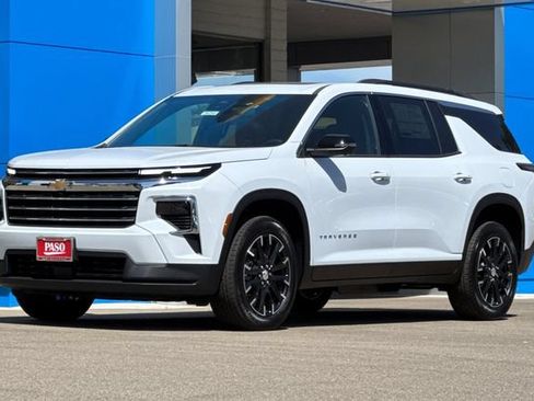 New 2026 Chevrolet Traverse LT w/ Sun and Wheel Package FWD image 13