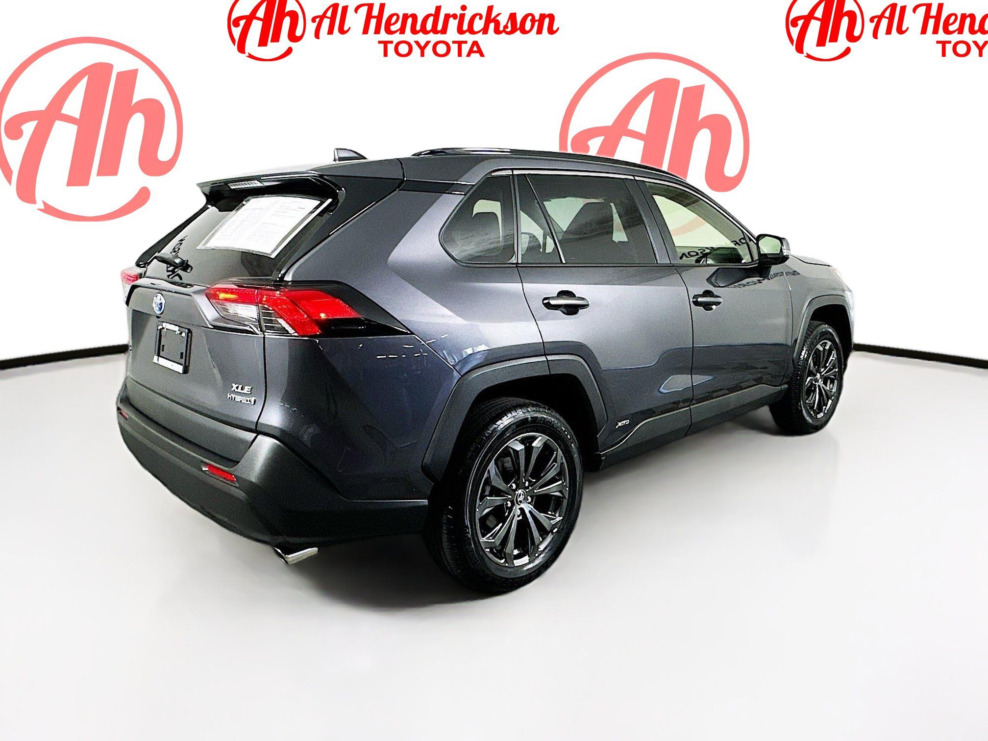 Used 2024 Toyota RAV4 XLE Premium w/ Weather Package AWD/4WD image 3