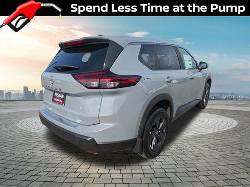 New 2026 Nissan Rogue SV w/ Cold Weather Package FWD image 4