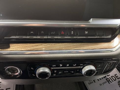 Used 2023 Chevrolet Silverado 1500 LT image 27