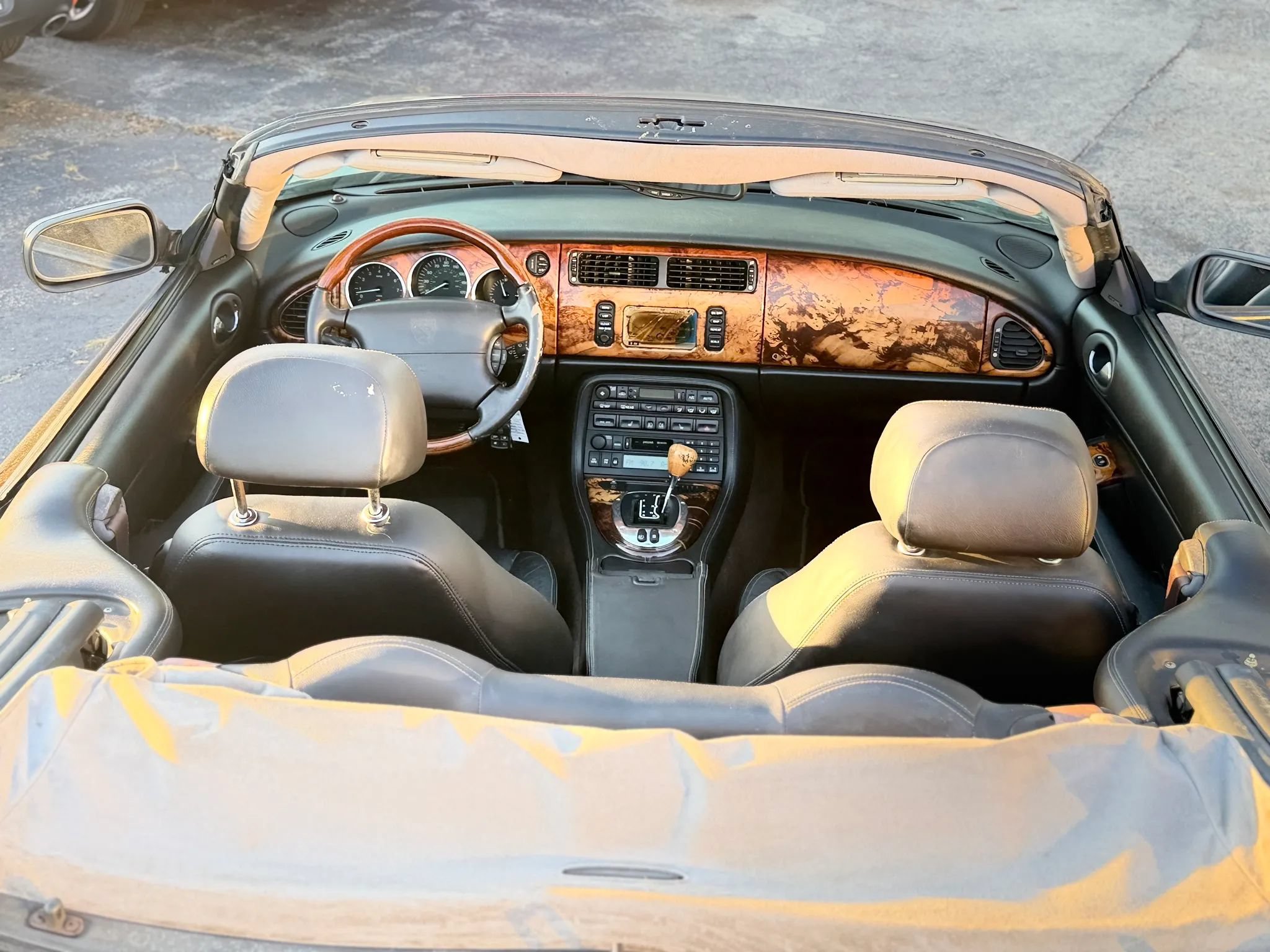 Used 2005 Jaguar XK8 Convertible RWD image 3