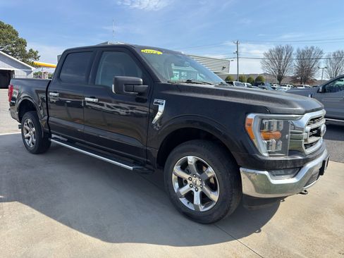 Used 2022 Ford F150 XLT w/ Equipment Group 302A High image 3