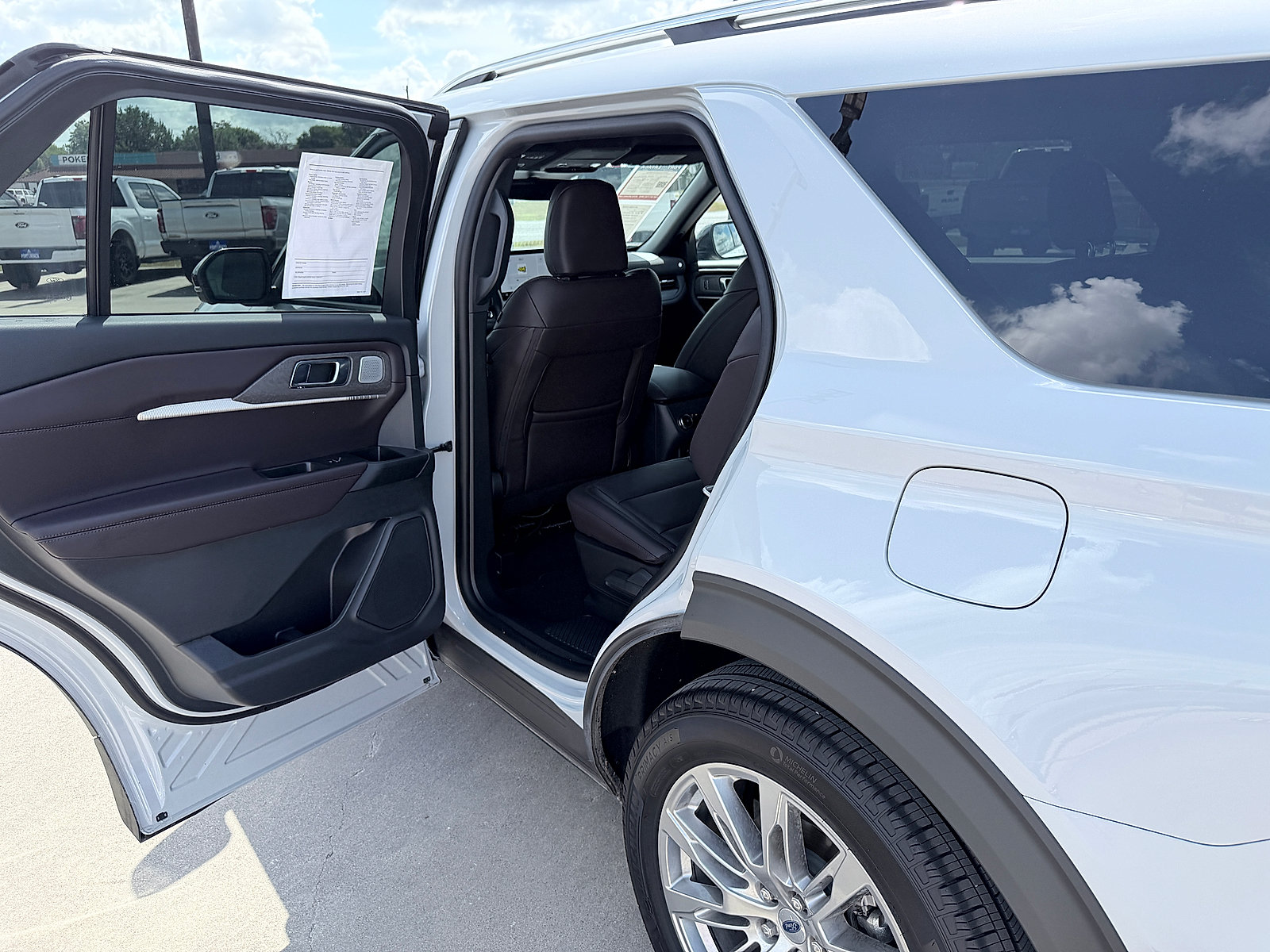 Used 2026 Ford Explorer Platinum RWD image 20