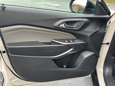 New 2026 Chevrolet Trax ACTIV w/ Sunroof Package image 15