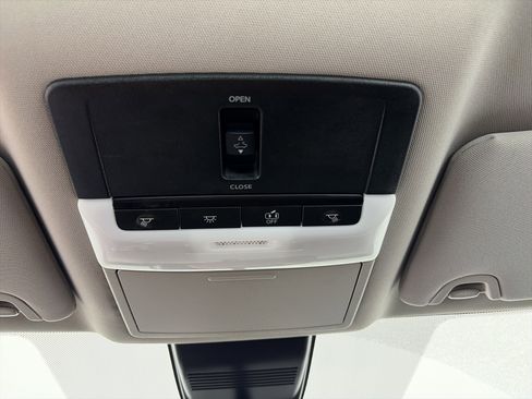 Certified 2022 Nissan Altima 2.5 SR w/ Midnight Edition Package image 31